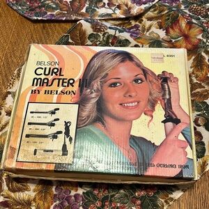 Women’s VINTAGE Curl Master III by Belson I Original Box with 3 attachable wands